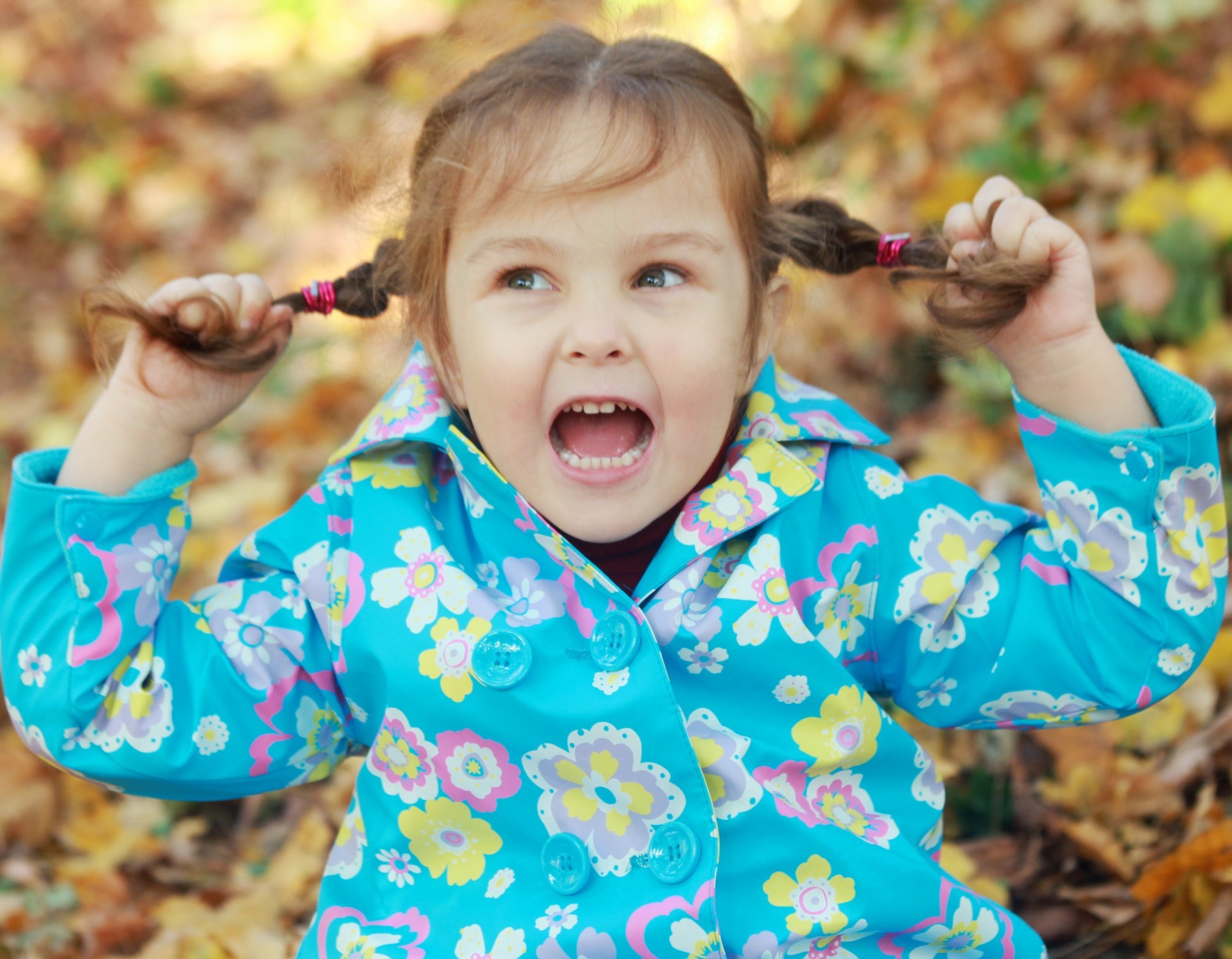 Гноятся глаза у ребенка. Что делать